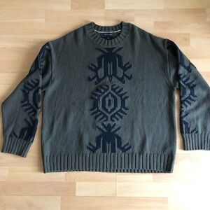 Banana Republic Olive and Black Crewneck Sweater